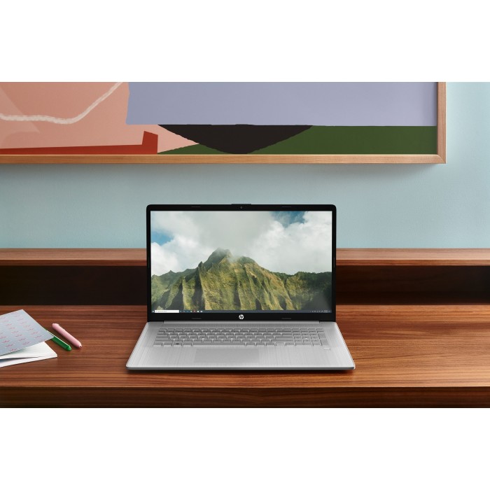 Ноутбук HP 17-cn3002ua 17.3
